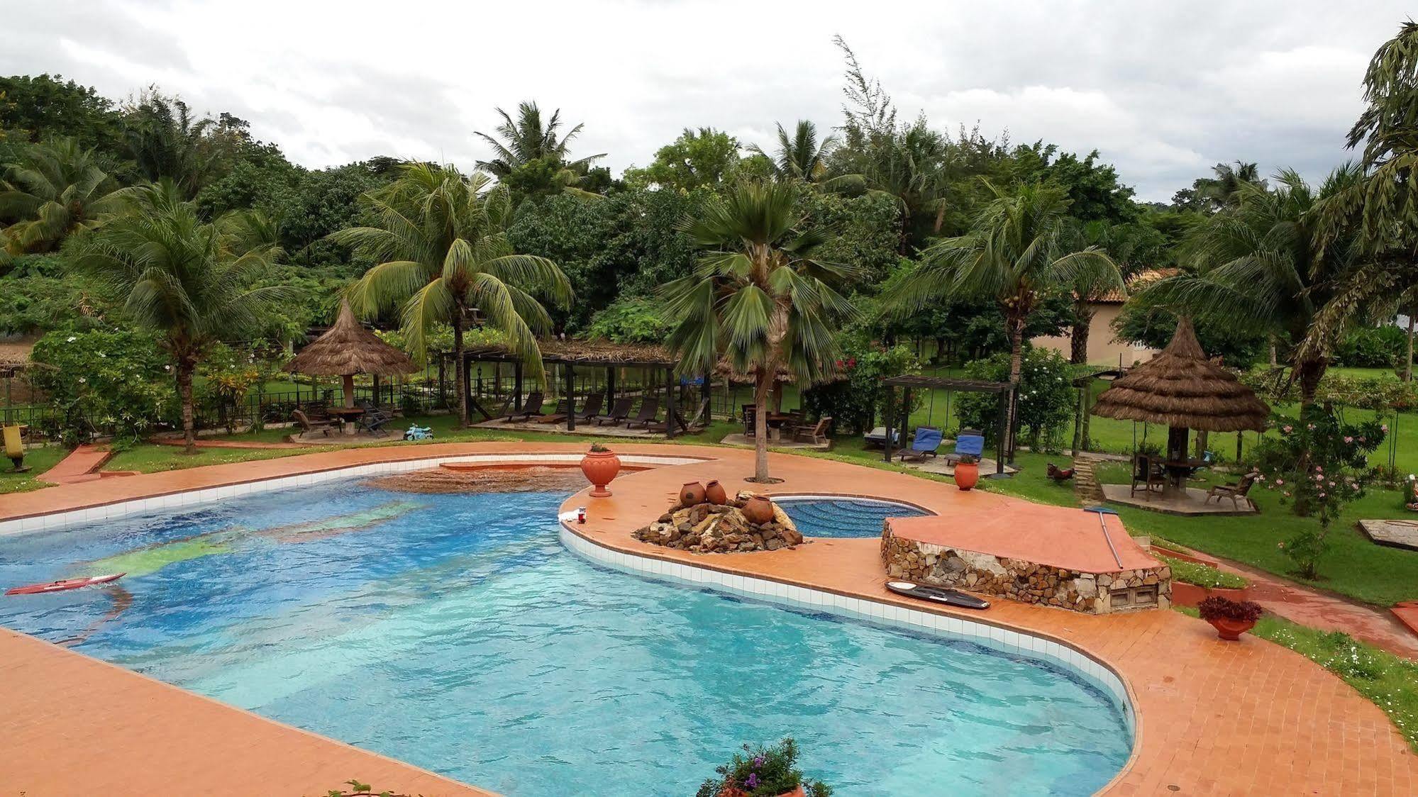 Afrikiko River Front Resort Akosombo Exterior photo