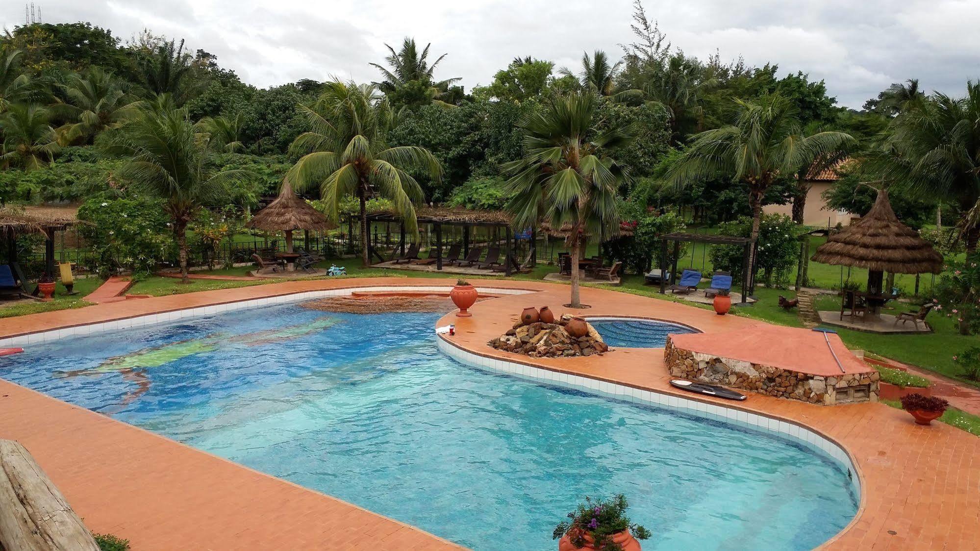 Afrikiko River Front Resort Akosombo Exterior photo
